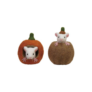 Felt Pumpkins with Mice