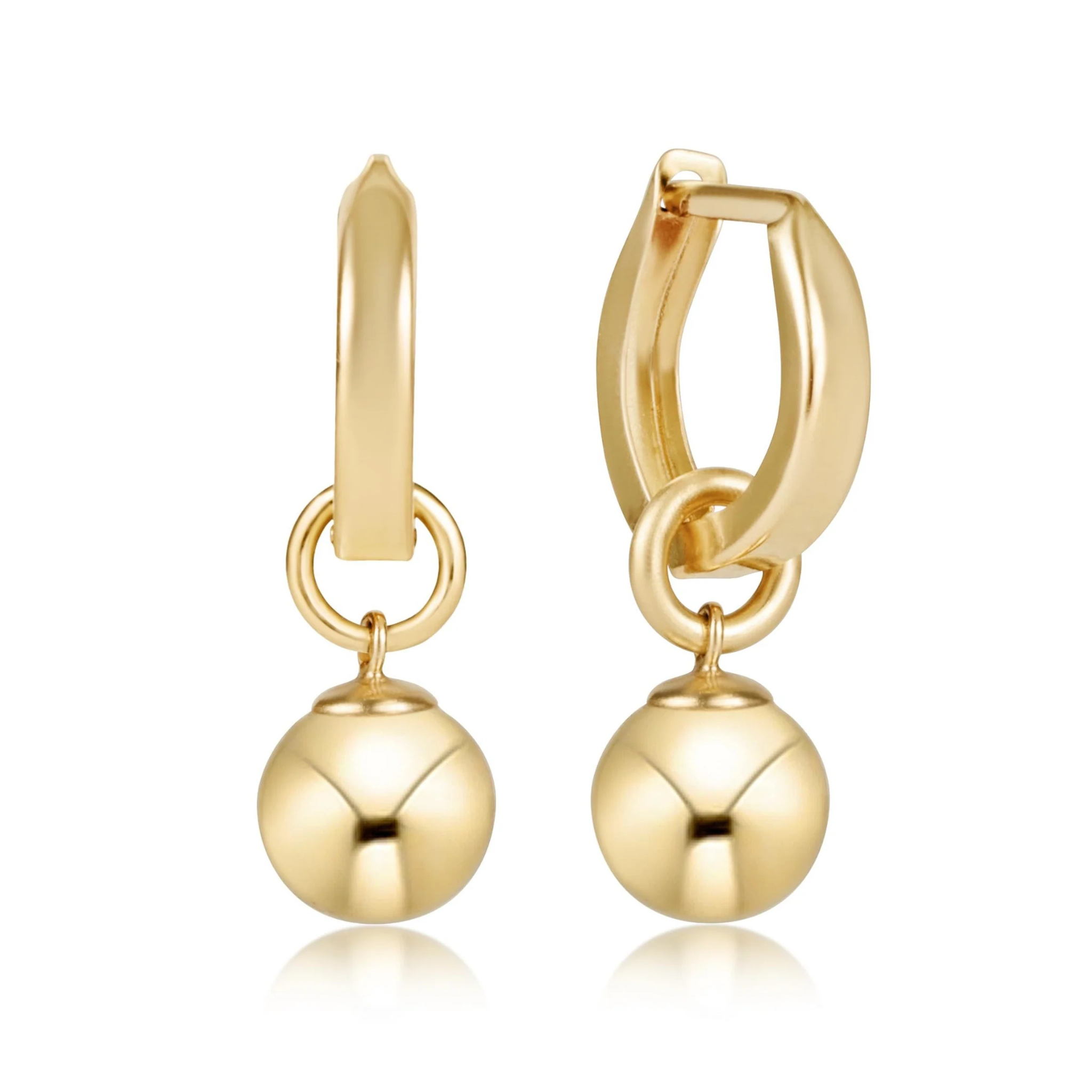 Huggie Gold 0.5" Hoop - Classic Gold 8mm Charm