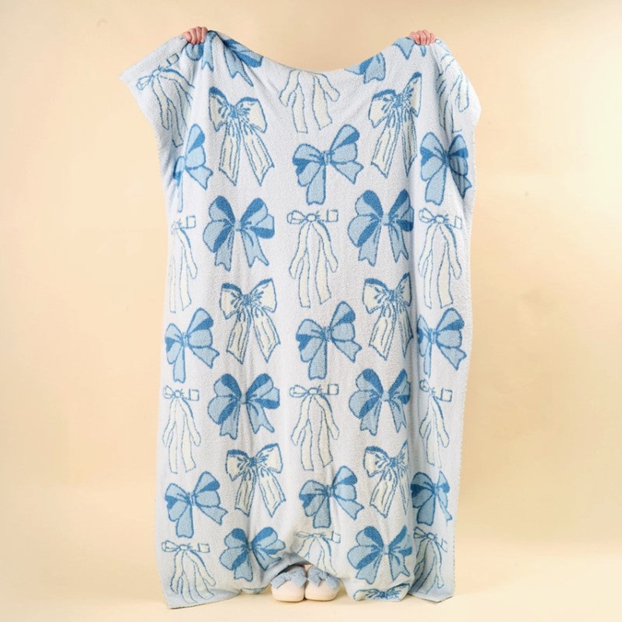 Blushing Bows Blanket Blue